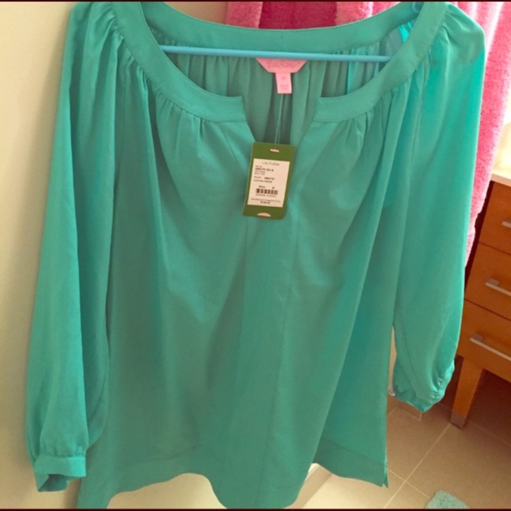 NWT Lilly Pulitzer Moxy Top